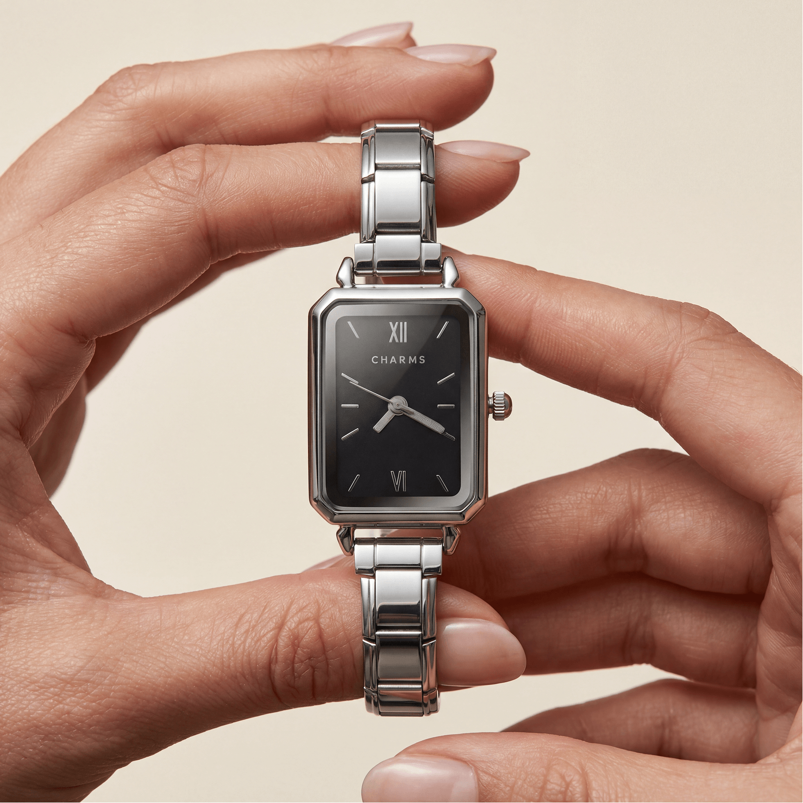 Como – Silber mit schwarzem Zifferblatt