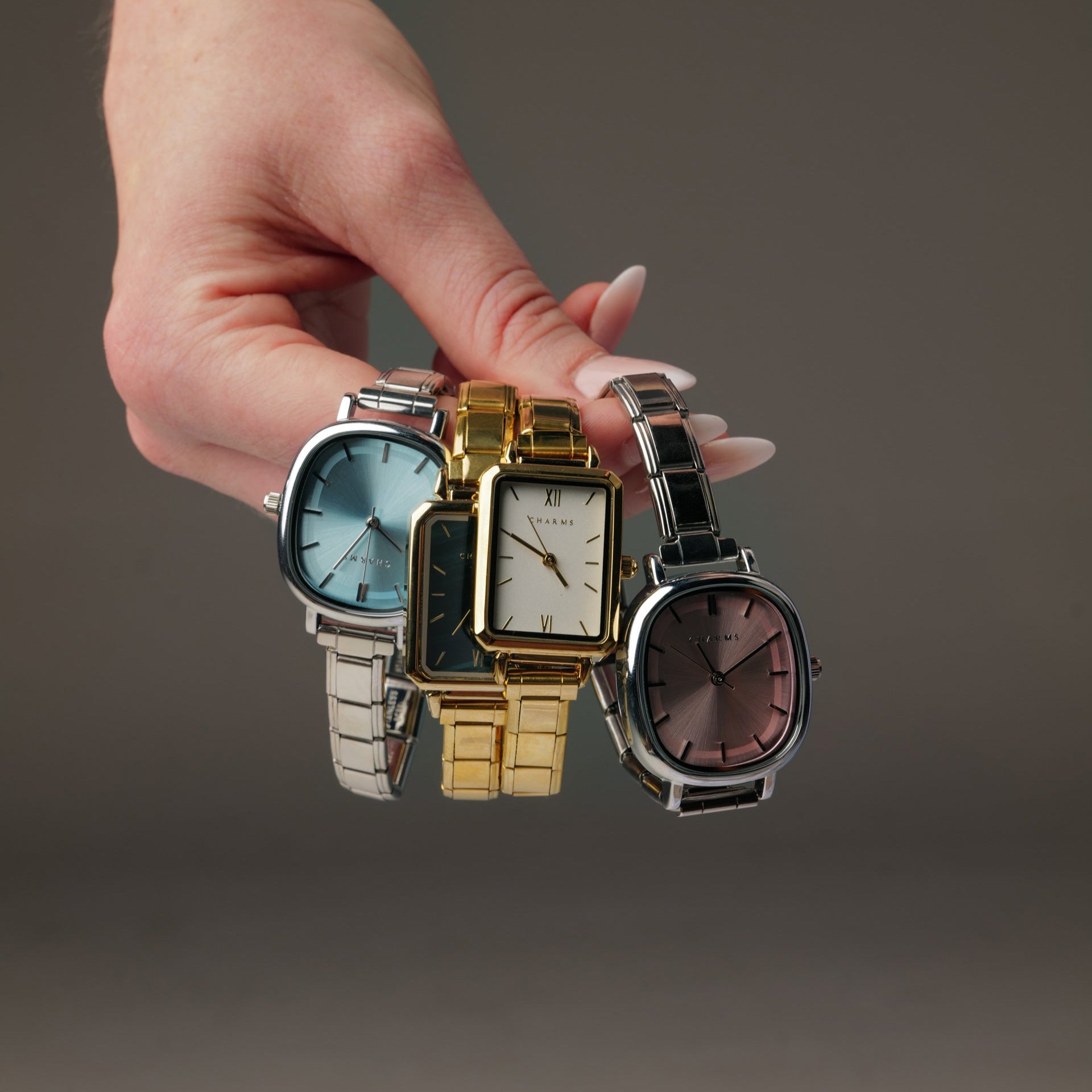 Capri – Silber mit blauem Zifferblatt